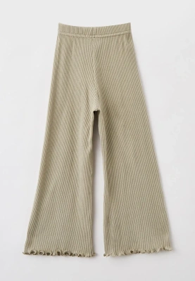 Брюки оливковые свободные